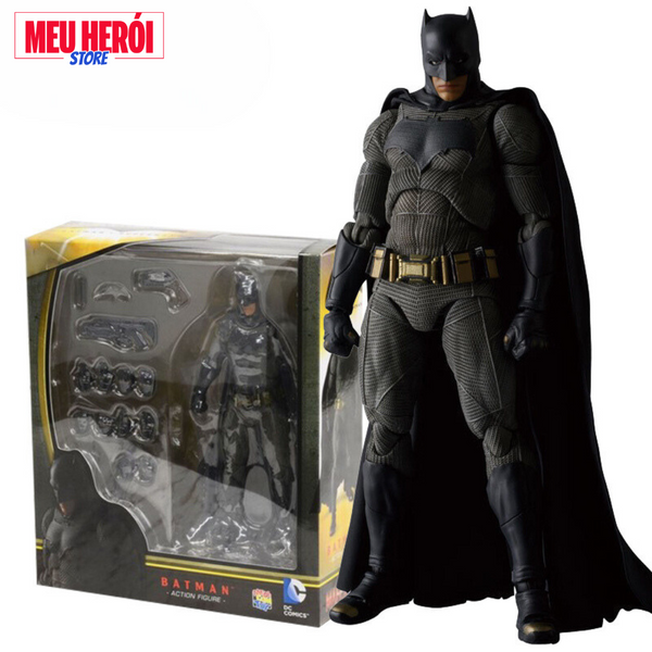 Batman + Kit de Assessórios 16cm